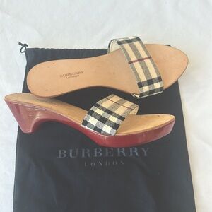 Burberry Classic/Vintage Red Tan Black Cream Wood Heel Sandals Womens Sz 37 (7)